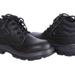 2002/2003 – BOTINA DE AMARRAR COM CANO ACOLCHOADO